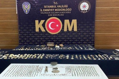 Ümraniyede 1730 adet tarihi eser ele geçirildi