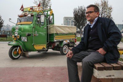 Yarım asırlık hayalini yollarla buluşturdu