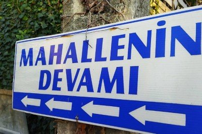 Rize'deki 'mahallenin devamı' tabelası güldürdü
