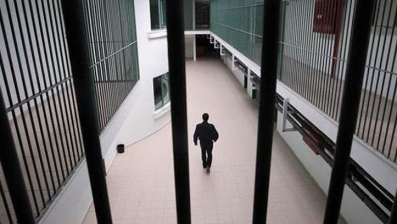 Açık cezaevlerindeki hükümlülerin Covid-19 izin süresi uzatılıyor