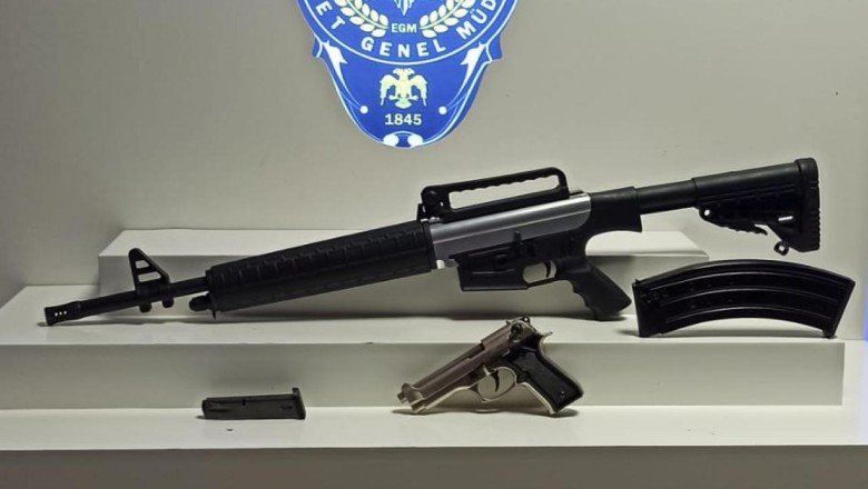 Adapazarı'nda düğün konvoyunda havaya ateş açan 2 şüpheli yakalandı