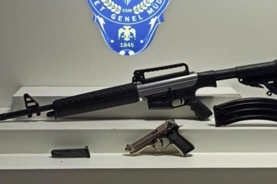 Adapazarı'nda düğün konvoyunda havaya ateş açan 2 şüpheli yakalandı