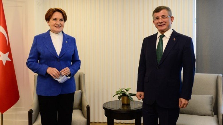 Akşener, Davutoğlu ile görüştü: Bizi yönetenler ayağını denk alsın