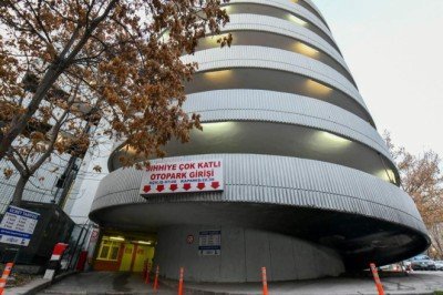 Ankara'da Sıhhiye çok katlı otoparkı yeniden hizmete açıldı
