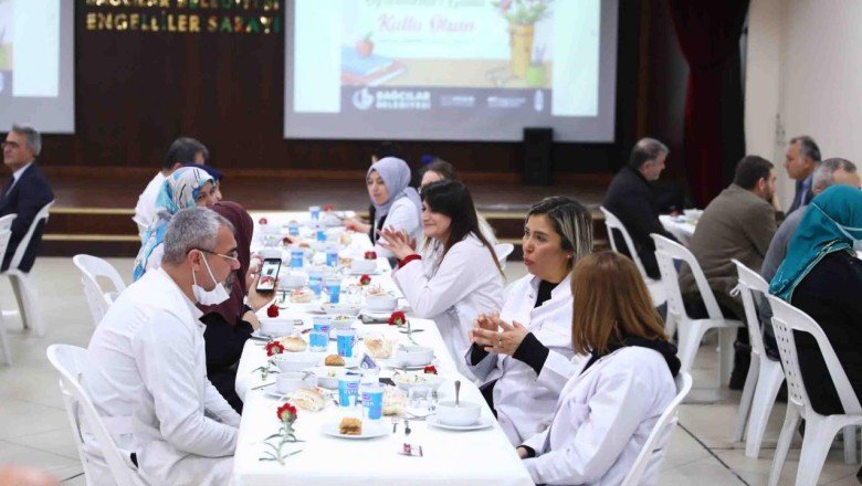 Bağcılar'da özel eğitim öğretmenleri onuruna yemek verildi