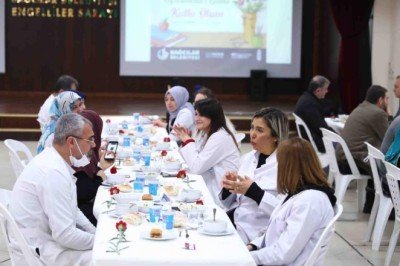 Bağcılar'da özel eğitim öğretmenleri onuruna yemek verildi