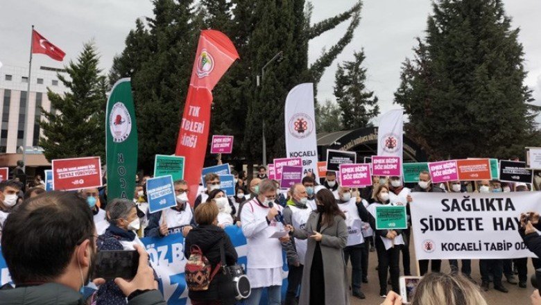 ‘Beyaz Yürüyüş’ başlatan hekimler Kocaeli’ne geldi