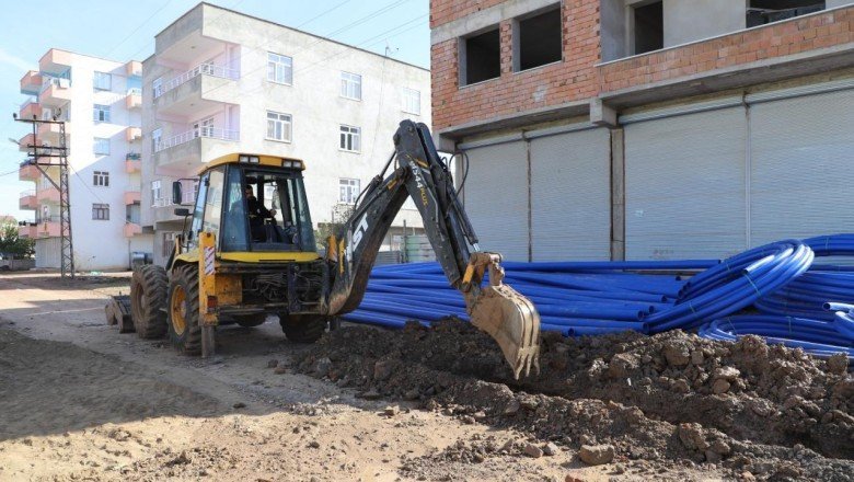 Diyarbakır Büyükşehir Belediyesi alt yapı çalışmalarını sürdürüyor
