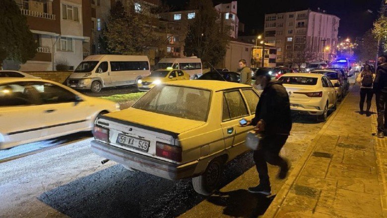 Edirne'de seyir halindeki otomobilde çıkan yangın söndürüldü