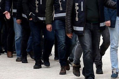İzmir merkezli 21 ilde FETÖ operasyonu: 112 gözaltı kararı