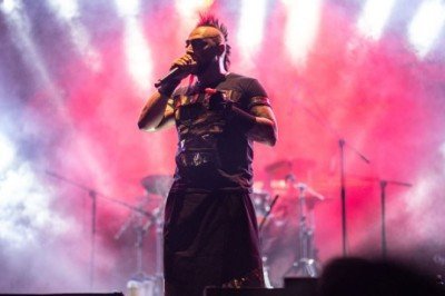 Ünlü isimlerden döviz kuru tepkisi: 