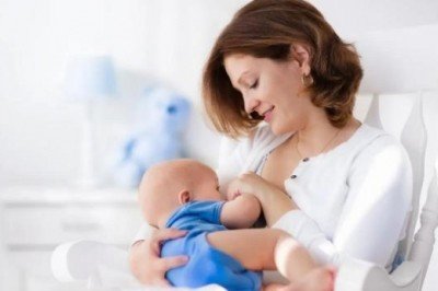 Anne sütü bebeğin yaşına ve durumuna uygun değişim gösteriyor