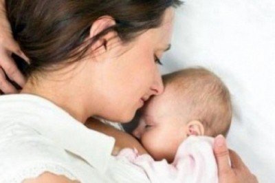 Anne sütü bebekte aşı etkisi oluşturuyor