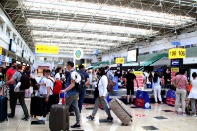 Antalya'ya son 1 ayda havayolu ile 1 milyon 545 bin turist geldi