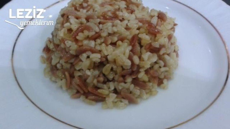 Arpa Şehriyeli Bulgur Pilavı Tarifi
