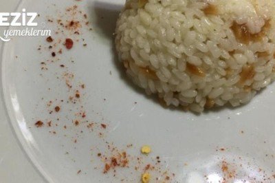 Arpa Şehriyeli Pirinç Pilavı Nasıl Yapıılır?