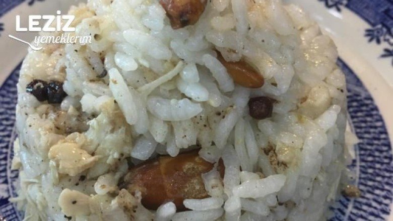 Bademli Kuş Üzümlü Tavuklu Pilav Tarifi