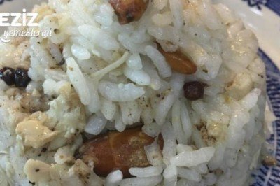 Bademli Kuş Üzümlü Tavuklu Pilav Tarifi