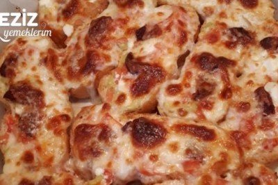 Bayat Ekmekten Pratik Pizza