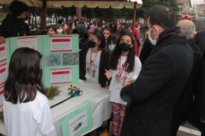 Beypazarı'nda TÜBİTAK 4006 Bilim Fuarı açıldı