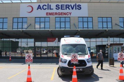 Beypazarı'ndaki trafik kazalarında 2 kişi yaralandı