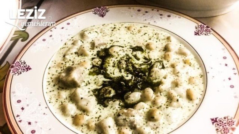 Börek Çorbası (Şiş Börek)