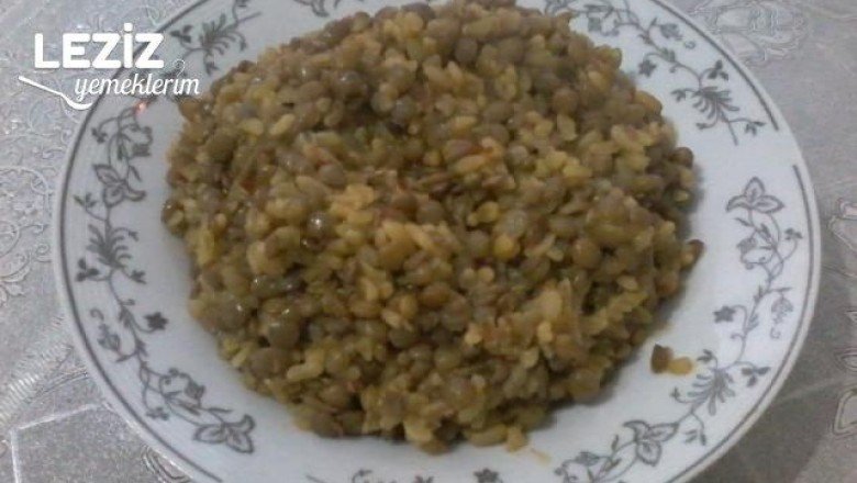 Bulgurlu Mercimek Pilavı (Değişik Lezzet Arayanlara)