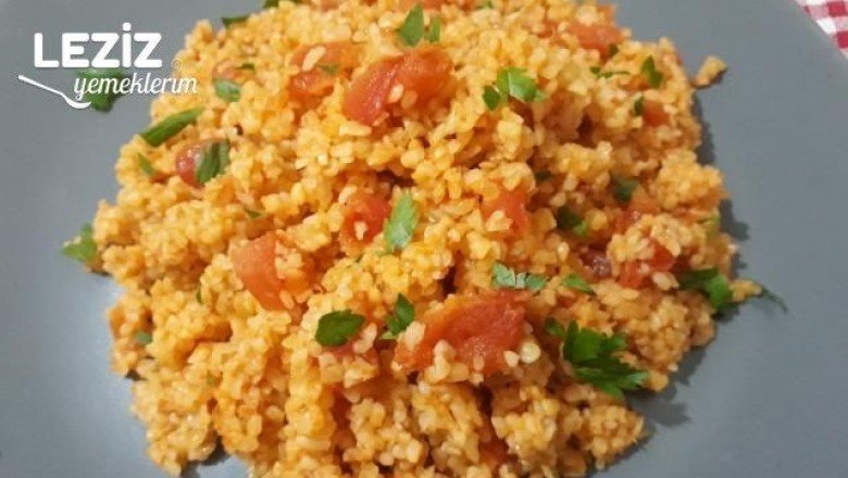 Domatesli Bulgur Pilavı Nasıl Yapılmalı?