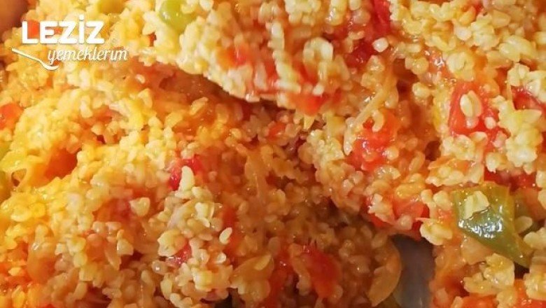 Domatesli Pilav Yapılışı