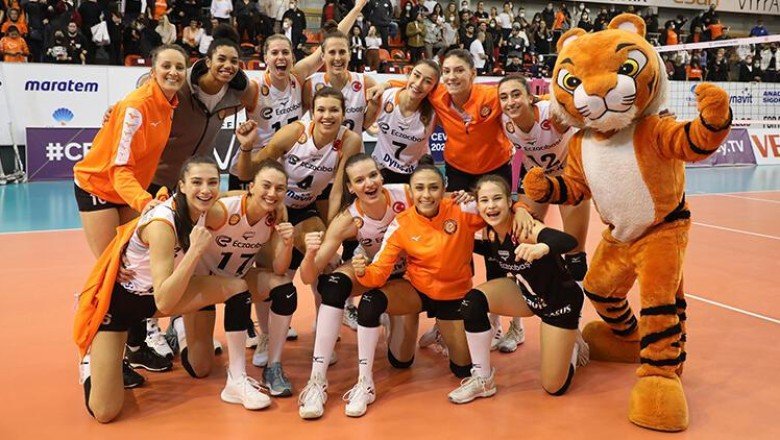 Eczacıbaşı 3 - 0 Zeleznicar Lajkovac (CEV Kupası)