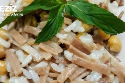 Erişteli Nohutlu Pirinç Pilavı