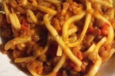 Erişteli Yeşil Mercimek Yemeği