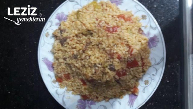 Etli Bulgur Pilavı Nasıl Yapılır