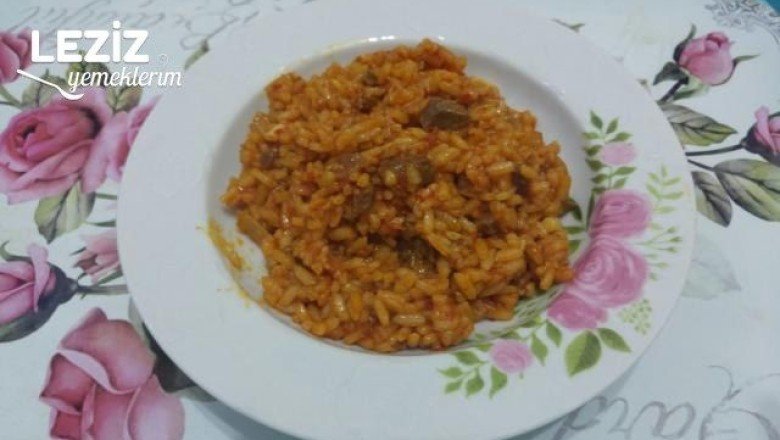 Etli Salçalı Pirinç Pilavı