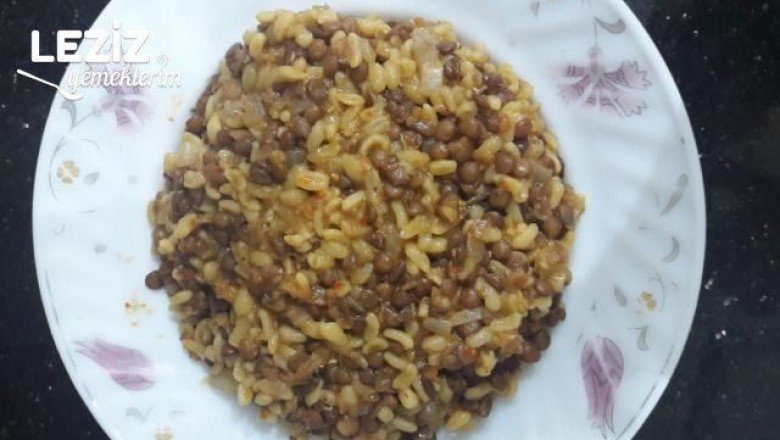 Mercimekli Pilav Tarifi