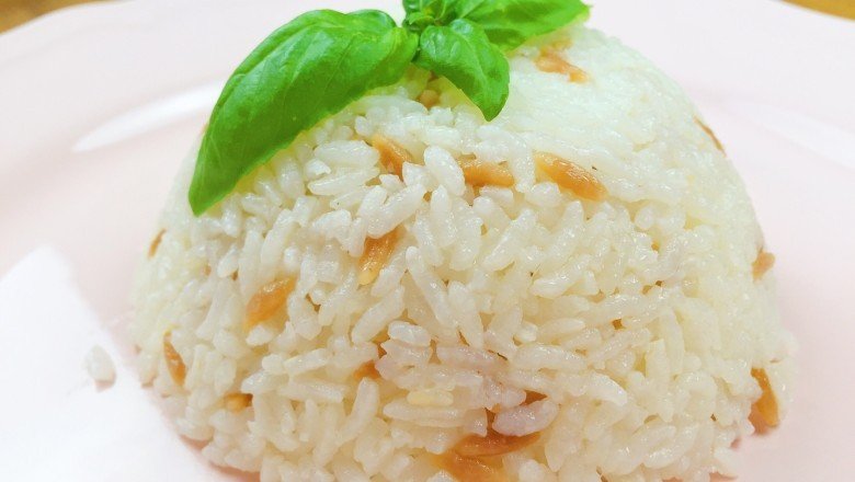 Nefis Tel Şehriyeli Pirinç Pilavı Tarifi