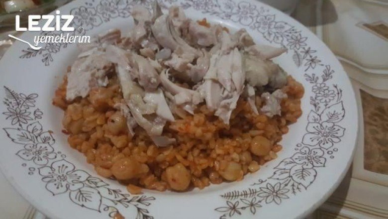 Nohutlu Tavuklu Bulgur Pilavı