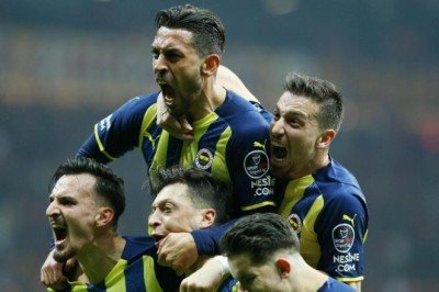 Olympiakos Fenerbahçe CANLI YAYIN