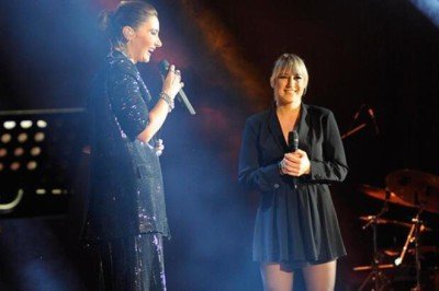 Sıla'nın Almanya konserinde Zeynep Avcı sürprizi