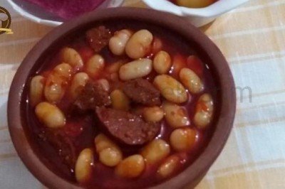 Sucuklu Kuru Fasulye Tarifi