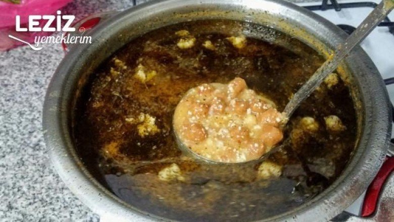 Tarhanalı Hamur Dökme Mantısı