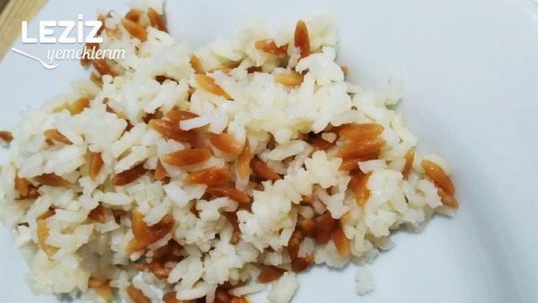 Tavuk Bulyon İle Pirinç Pilavı Yapımı