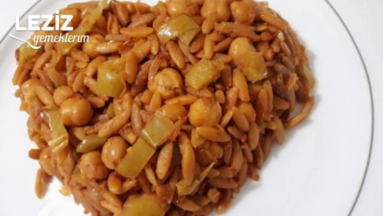 Tavuk Suyuna Nohutlu Arpa Şehriye Pilavı