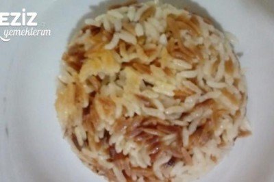 Tavuk Suyuna Tereyağlı Pirinç Pilavı