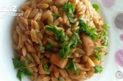 Tavuklu Şehriye Pilavı