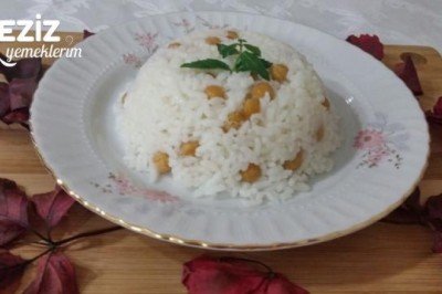 Tereyağlı Nohutlu Pirinç Pilavı