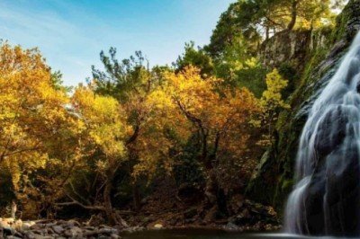 Türkmen Su Uçtu Şelalelerinde doyumsuz sonbahar manzarası