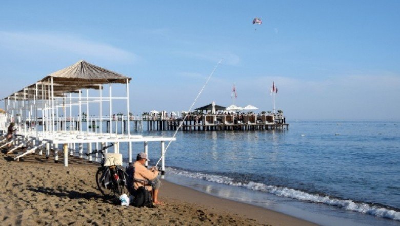 Turizm sezonu bitti sahiller az sayıda turiste kaldı