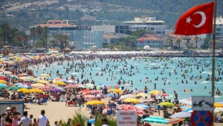 Turizmciler, İngiltere ve Fransa'nın kırmızı liste kararını yorumladı: 'Birçok otel erken kapanacak'