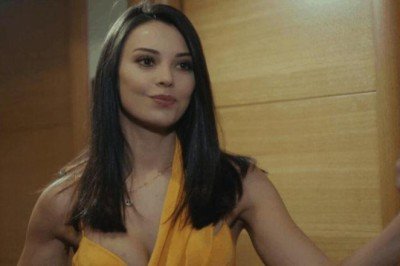 Tuvana Türkay'ın Londra pozuna binlerce beğeni yağdı